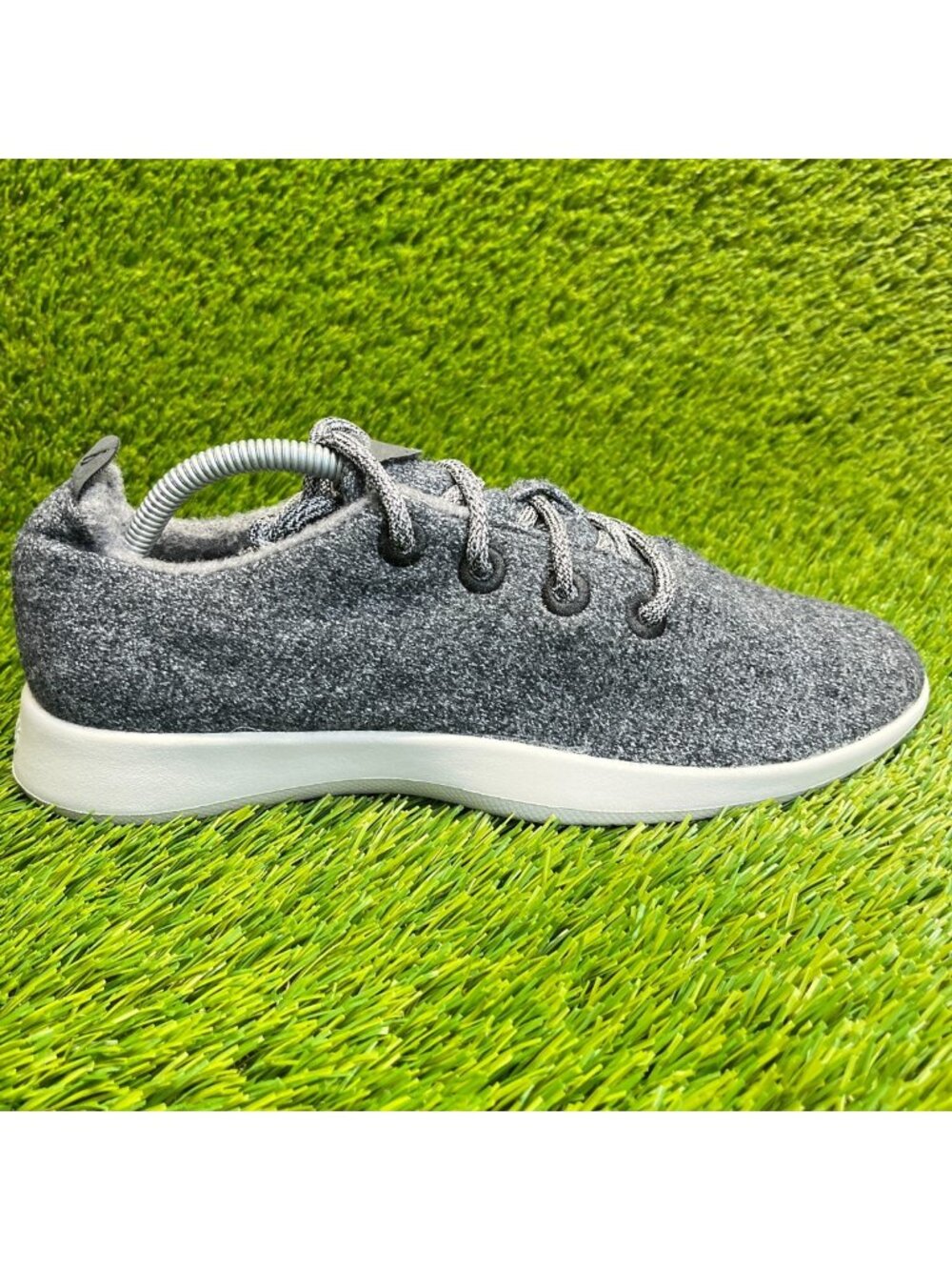 Allbirds Wool Runners Mens Size 10 Gray White Casual Walking Shoes Sneakers